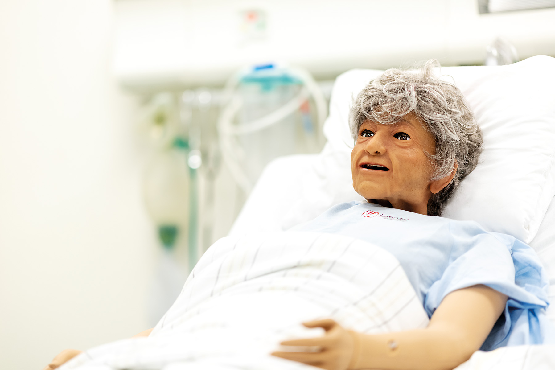 nursing anne geriatric in hospital bed