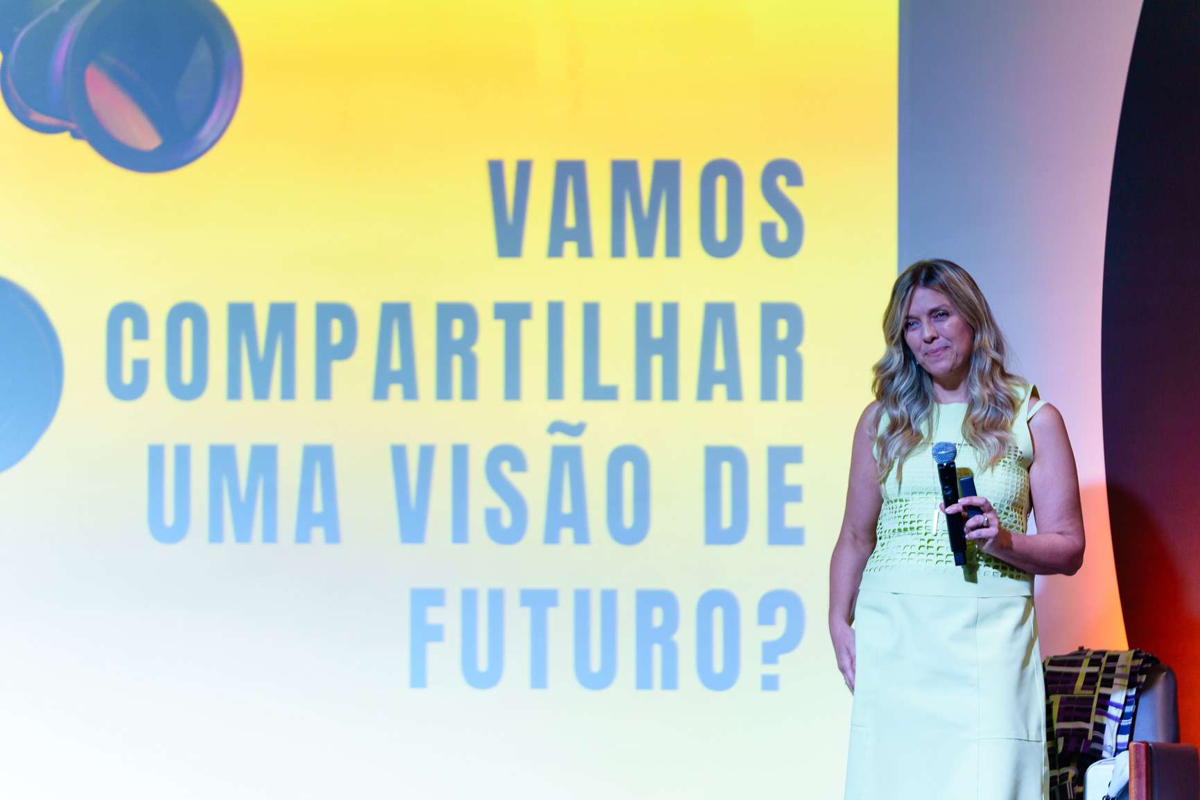 Profa. Patrícia Tempski