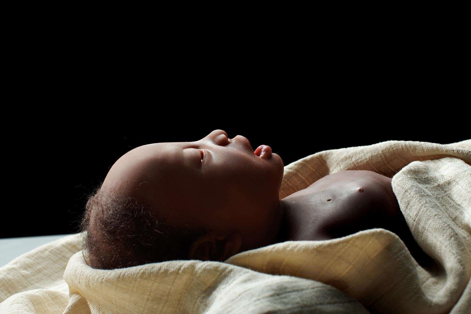 Emma ciemny odcień skóry