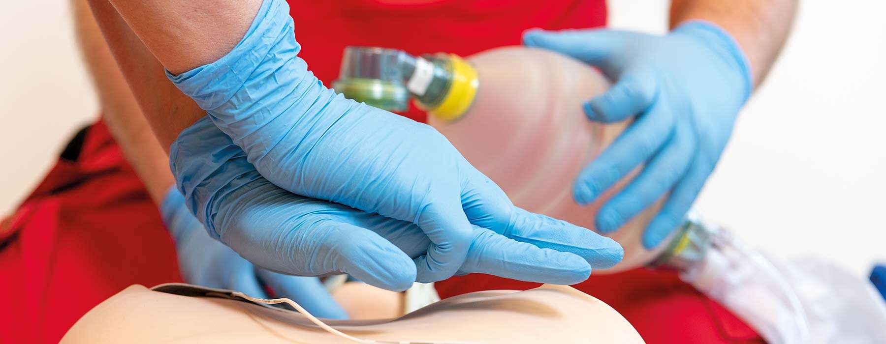 resusci anne qcpr bag valve mask