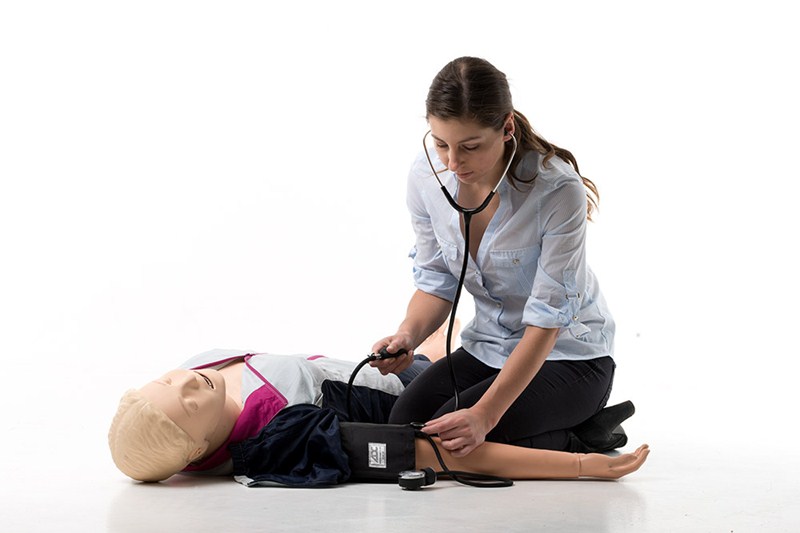 resusci anne simulator for