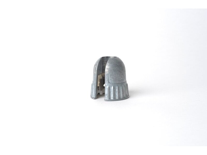 Thighjoint connector for leg replacement